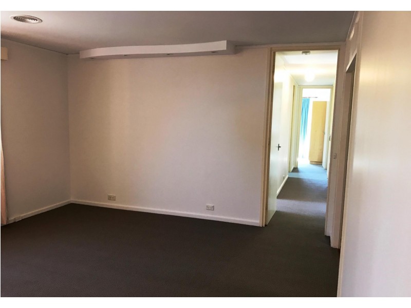 7 Bennie Street, Macgregor ACT 2615