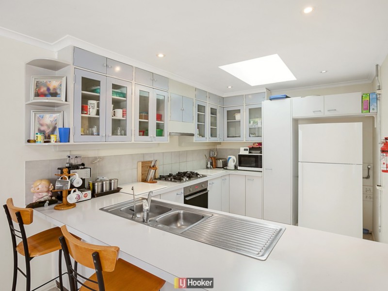 77 Twelvetrees Crescent, Florey ACT 2615