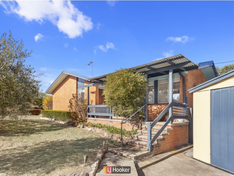 11 Graham Street, Macgregor ACT 2615