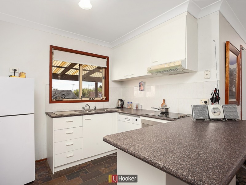 9 Randall Close, Dunlop ACT 2615