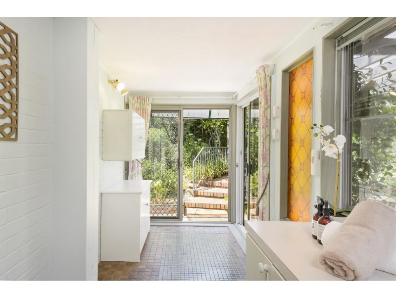 37 McLachlan Crescent, Weetangera ACT 2614