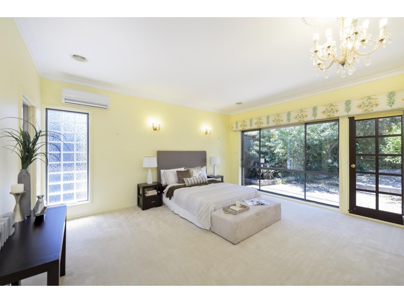 37 McLachlan Crescent, Weetangera ACT 2614