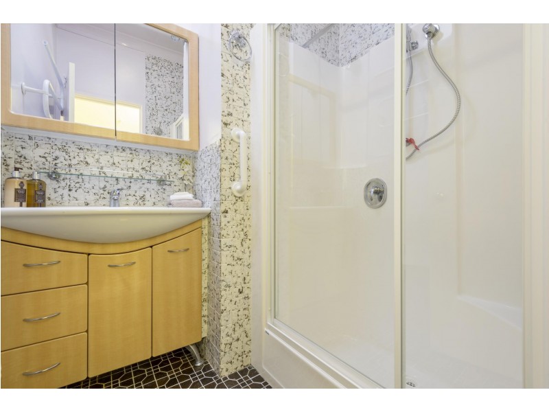 37 McLachlan Crescent, Weetangera ACT 2614