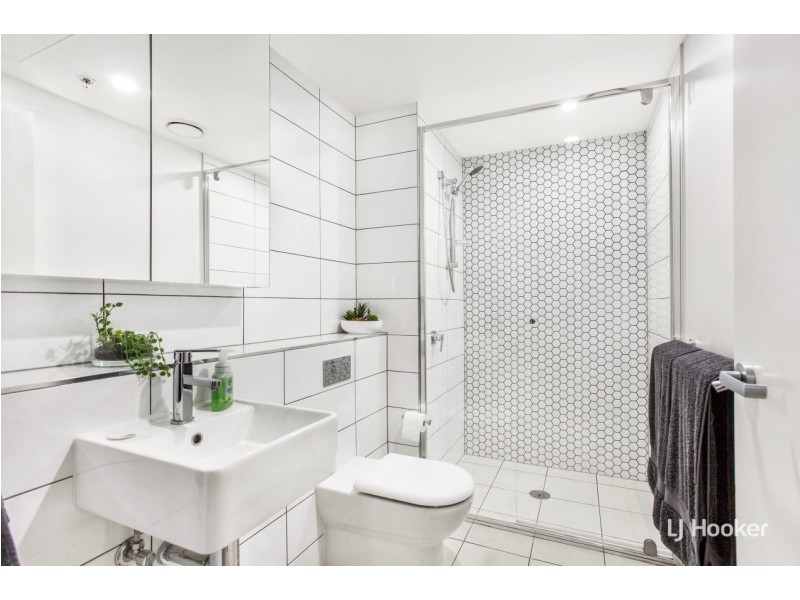2401/120 Eastern Valley Way, Belconnen ACT 2617