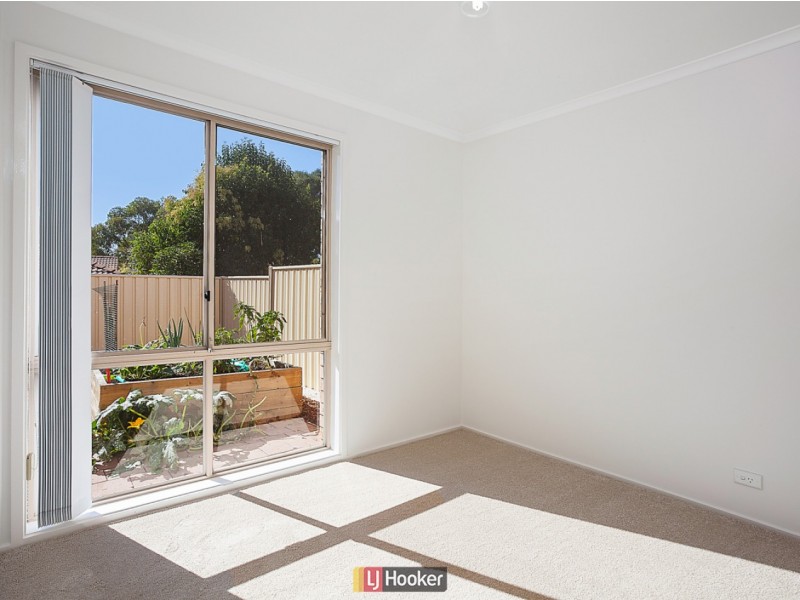6 Hickson Place, Monash ACT 2904