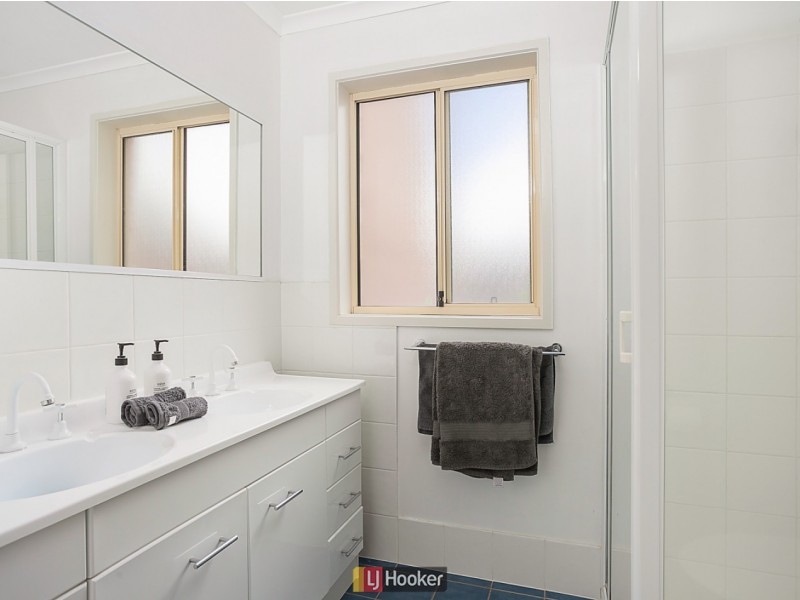 9 Favco Place, Dunlop ACT 2615