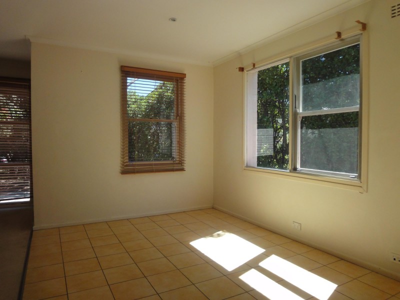 31 Wisdom Street, Hughes ACT 2605