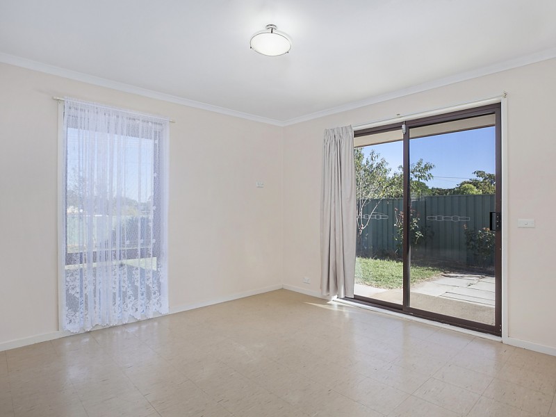 40 Ennor Crescent, Florey ACT 2615