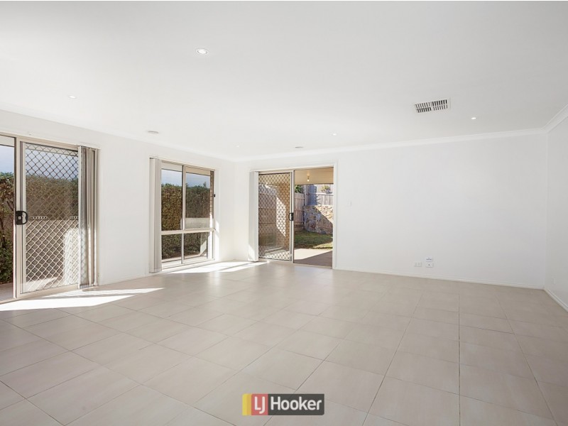 42 Dagmar Berne Street, Macgregor ACT 2615