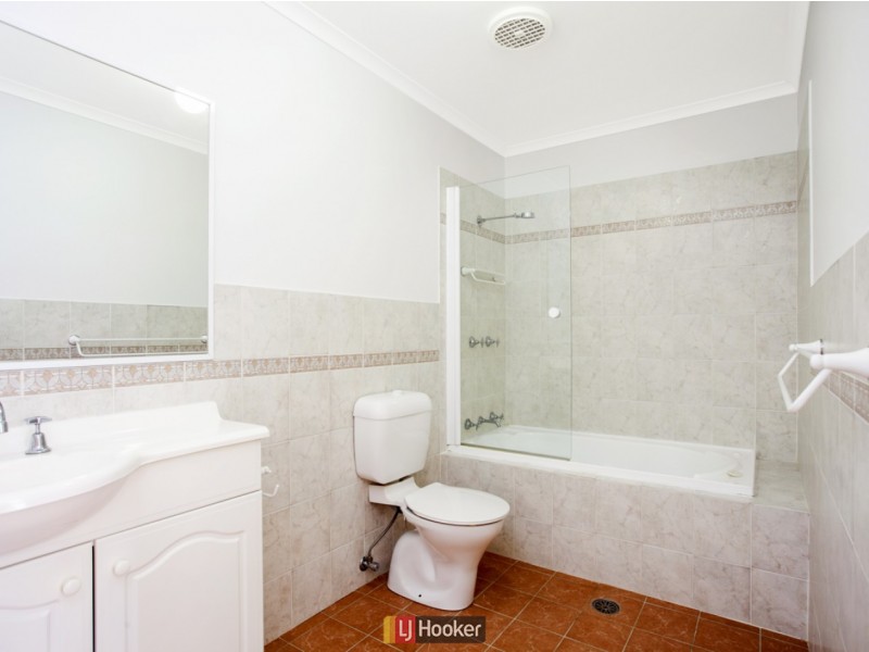 2/30 Lyttleton Crescent, Cook ACT 2614