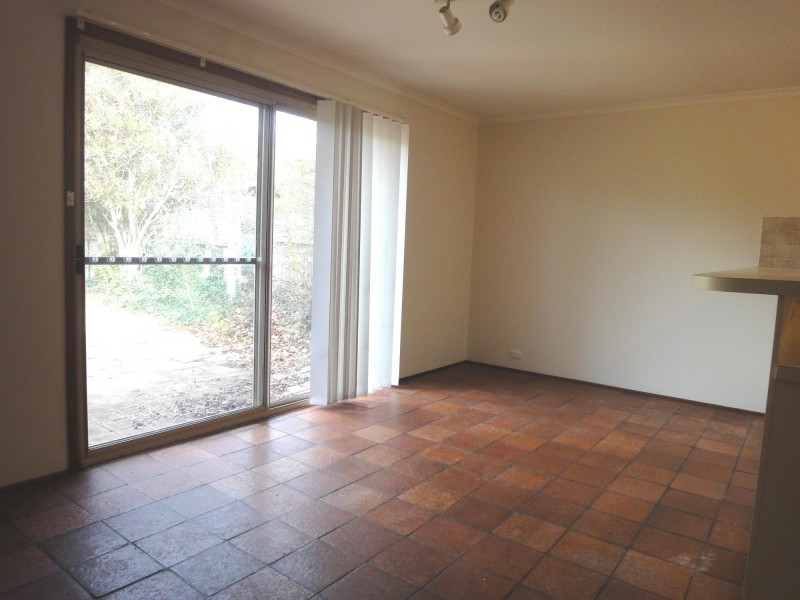 71 Twelvetrees Crescent, Florey ACT 2615