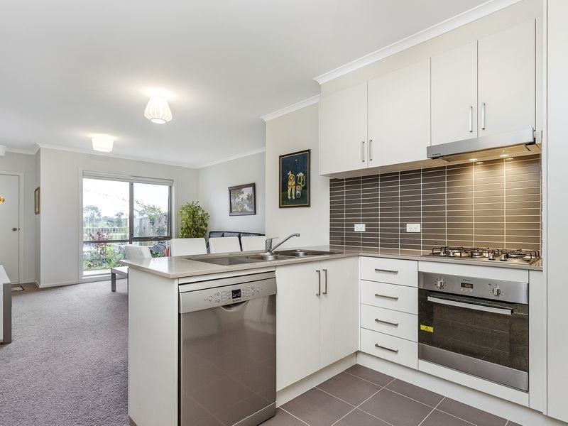 6/20 Clare Burton Crescent, Franklin ACT 2913