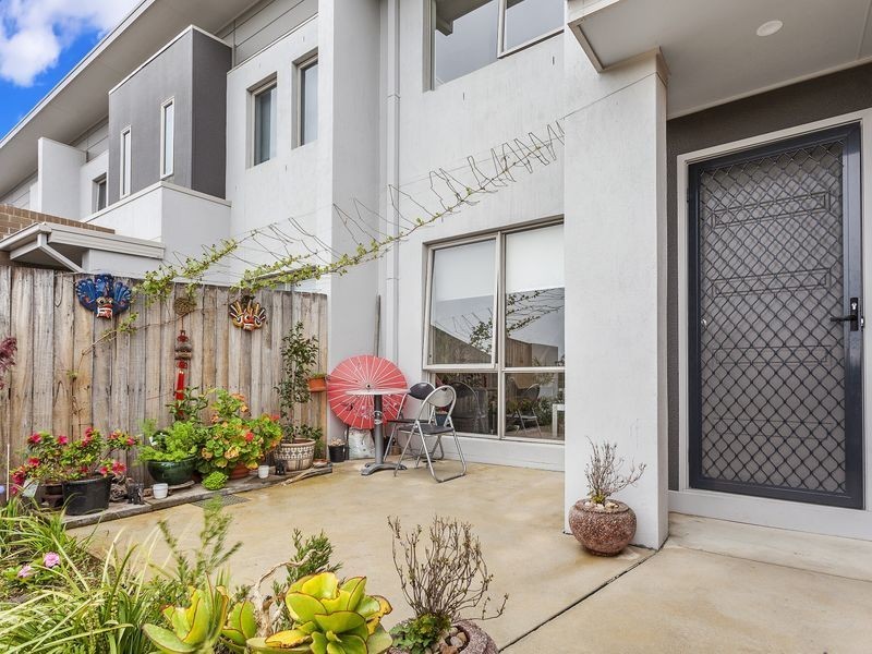 6/20 Clare Burton Crescent, Franklin ACT 2913