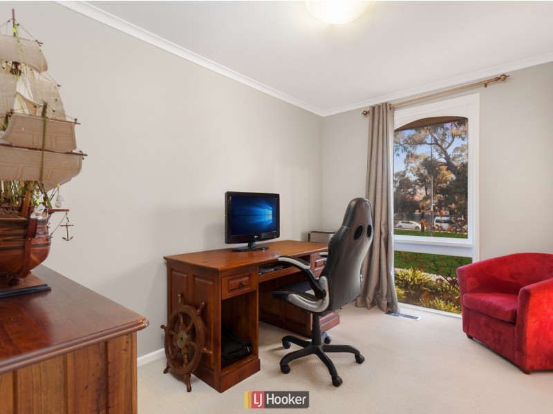 208 Southern Cross Drive, Latham ACT 2615