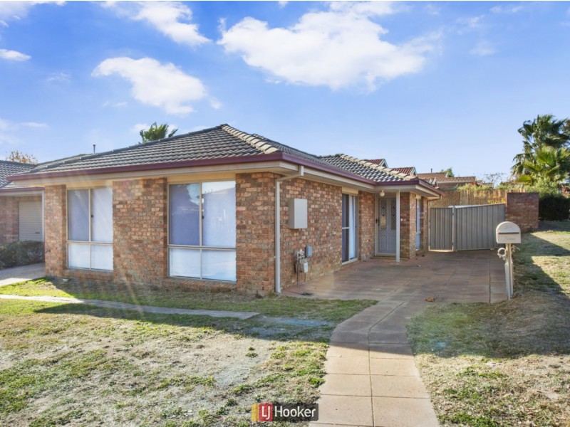 16 Noongale Court, Ngunnawal ACT 2913