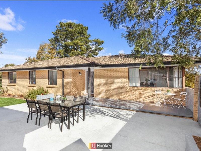 8 Hayward Street, Macgregor ACT 2615
