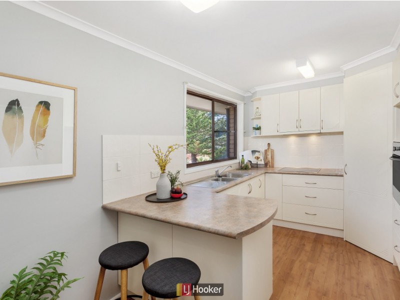 8 Hayward Street, Macgregor ACT 2615