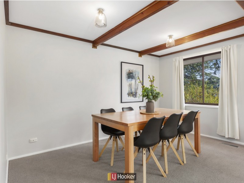 8 Hayward Street, Macgregor ACT 2615