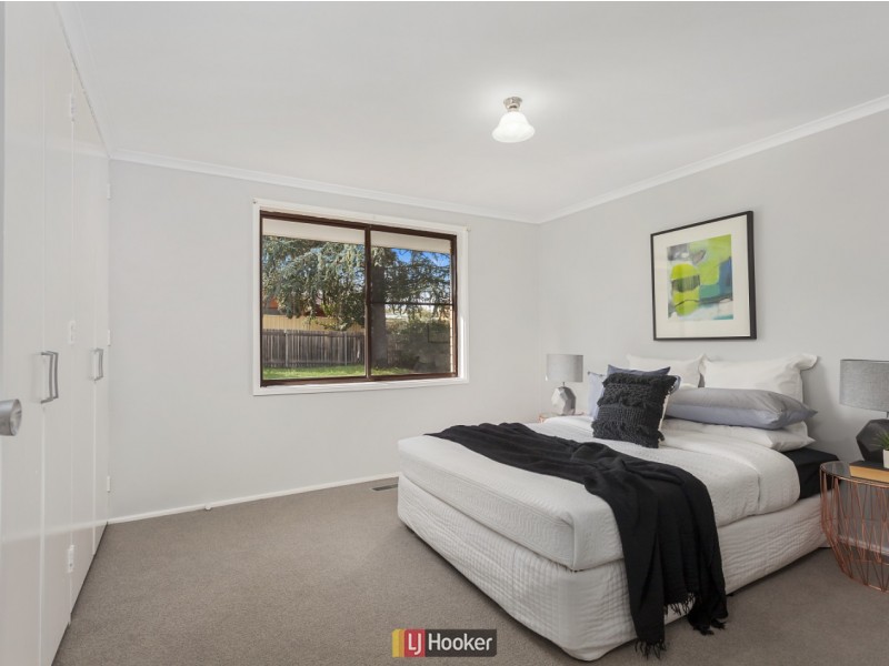 8 Hayward Street, Macgregor ACT 2615