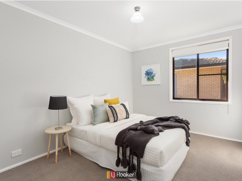 8 Hayward Street, Macgregor ACT 2615