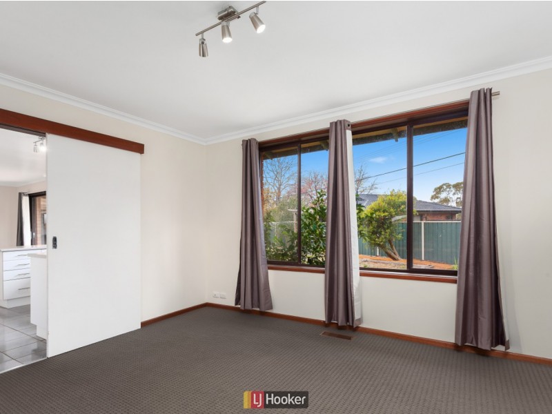 4 Dodd Place, Spence ACT 2615