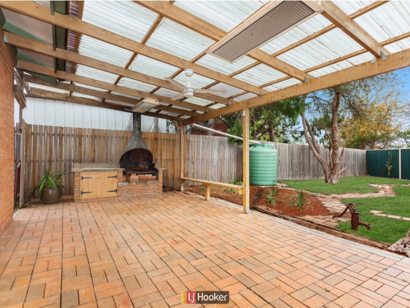 4 Dodd Place, Spence ACT 2615