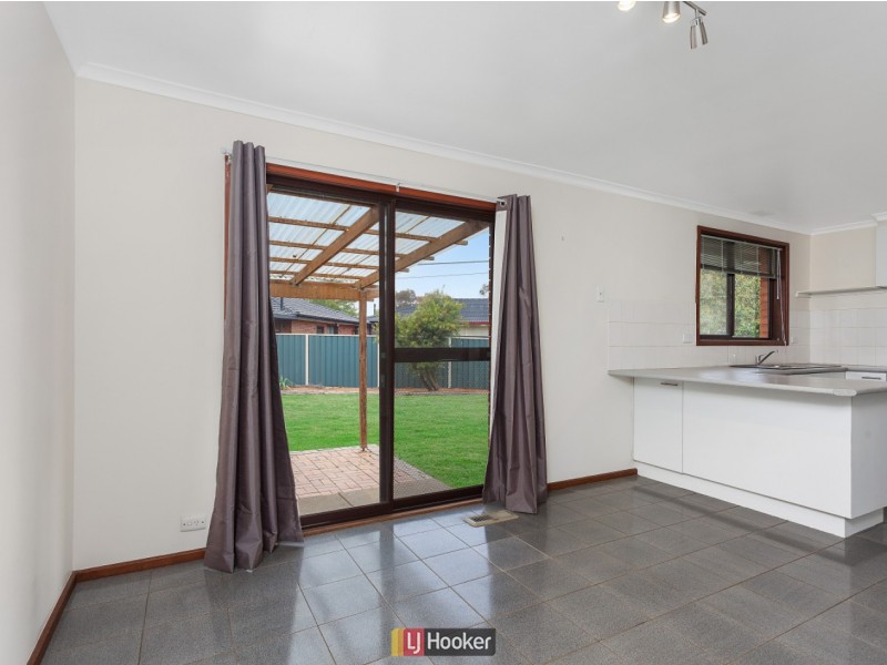 4 Dodd Place, Spence ACT 2615