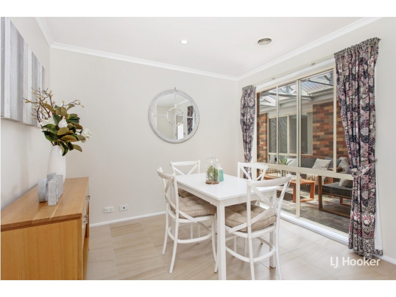 22 Ashcroft Crescent, Monash ACT 2904