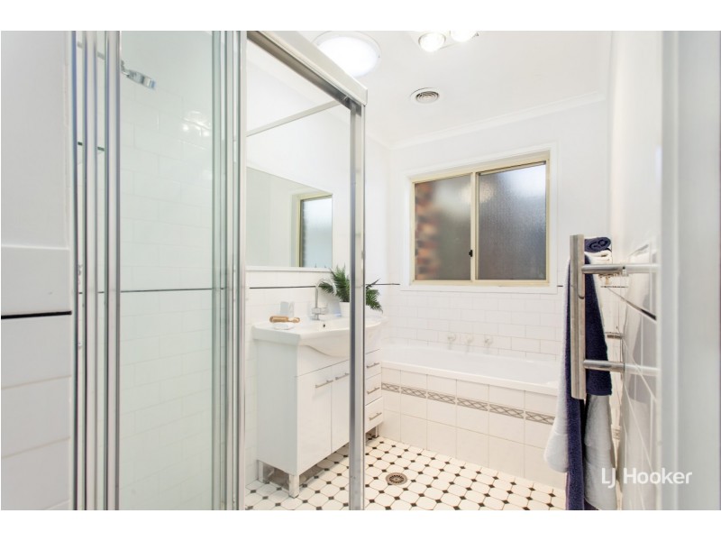 22 Ashcroft Crescent, Monash ACT 2904
