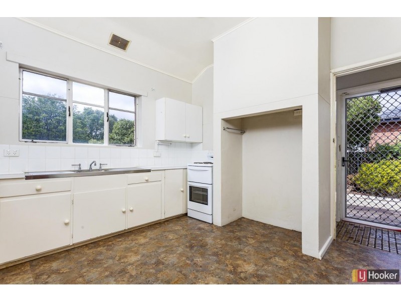 29 Mckinlay Street, Narrabundah ACT 2604
