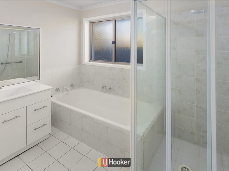 54 Sid Barnes Crescent, Gordon ACT 2906