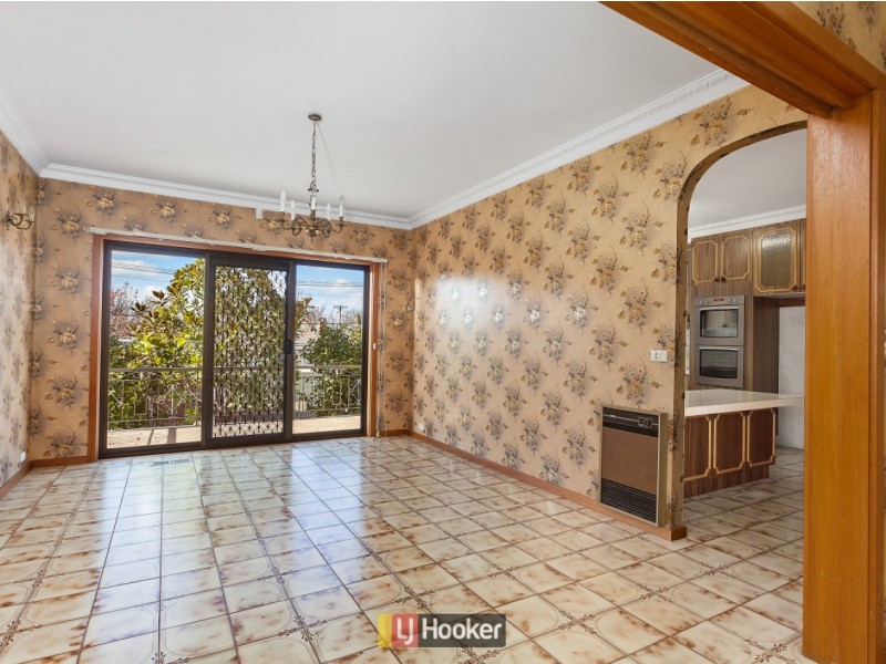 75 Sturt Avenue, Narrabundah ACT 2604