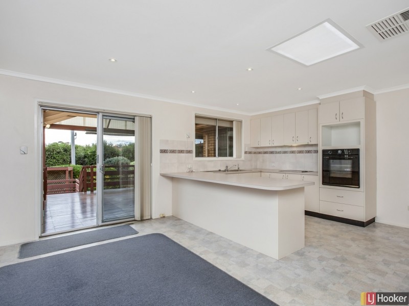 52 McEachern Crescent, Melba ACT 2615