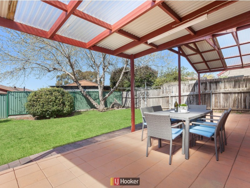 4 Lidgett Place, Florey ACT 2615