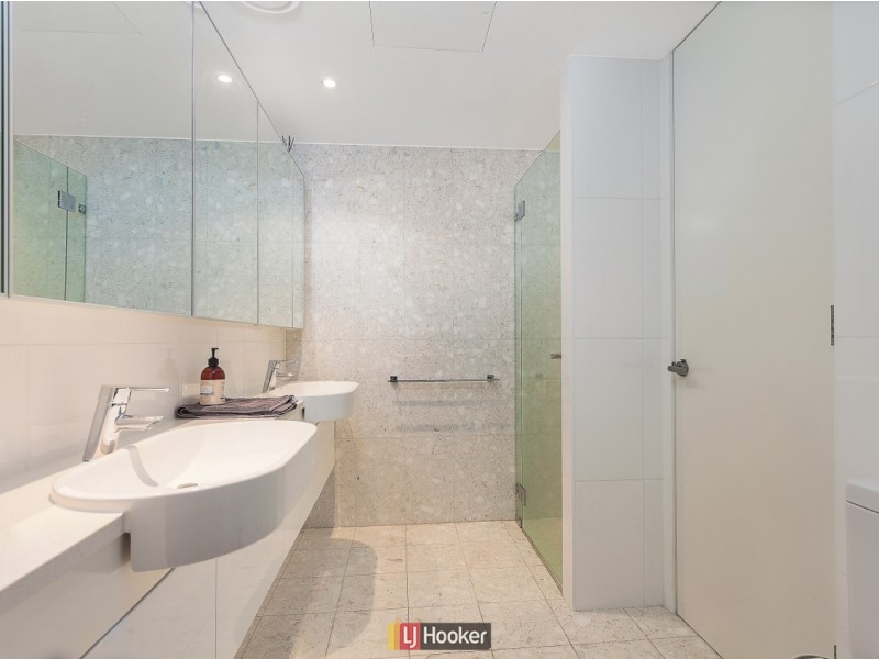 12/11 Trevillian Quay, Kingston ACT 2604