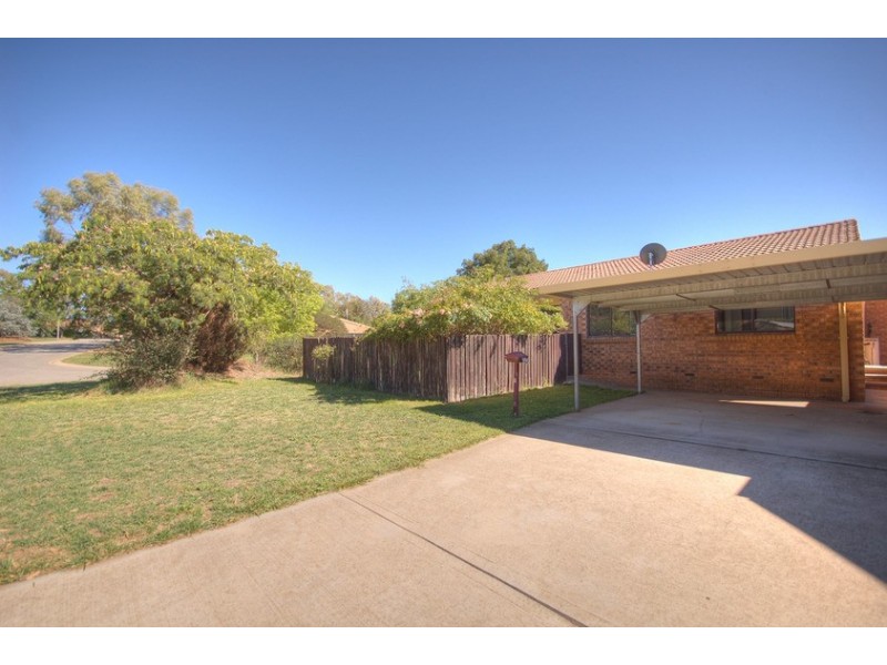 7 Summerville Crescent, Florey ACT 2615