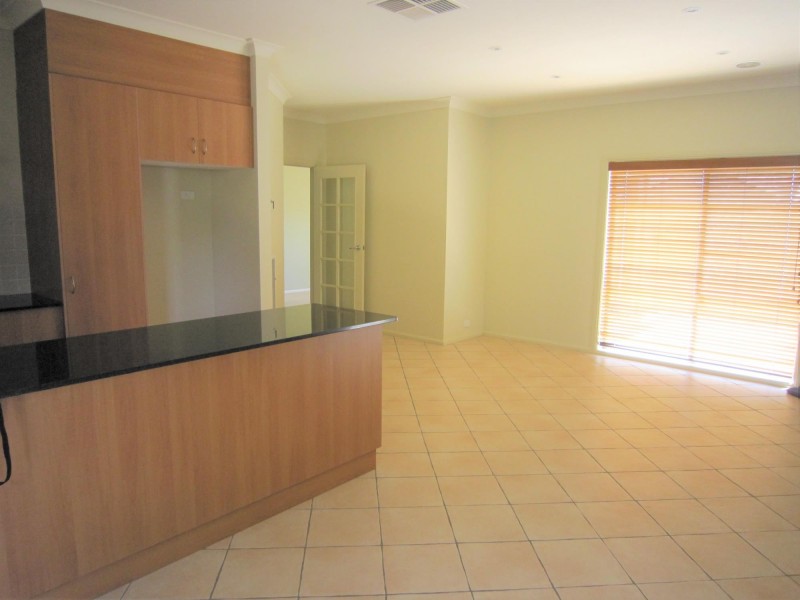 2/200 Baldwin Drive, Giralang ACT 2617