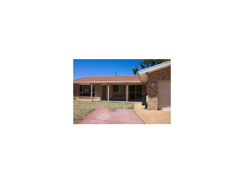 27 Murrung Crescent, Ngunnawal ACT 2913