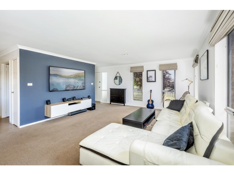 6 Toft Street, Dunlop ACT 2615