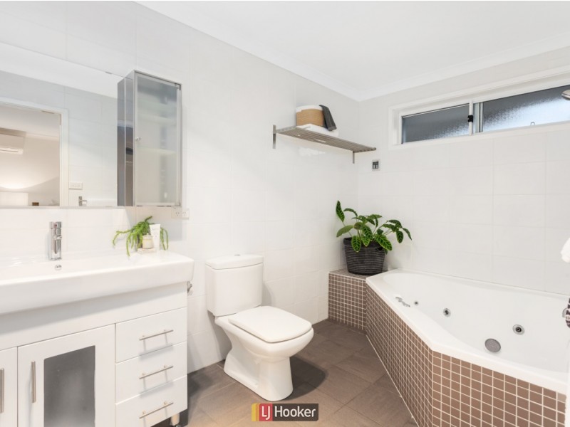 24 Broadbent Street, Scullin ACT 2614