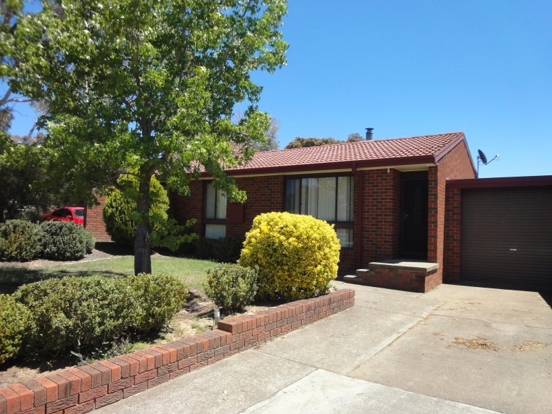 6 Lumholtz Place, Florey ACT 2615