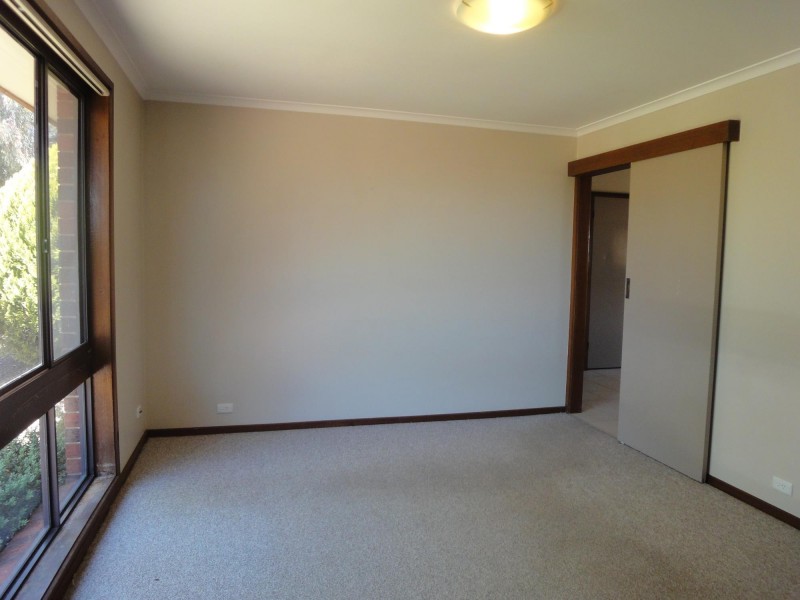 6 Lumholtz Place, Florey ACT 2615