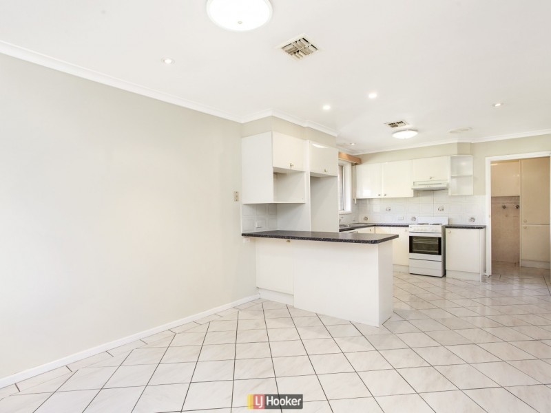 27 Hensman Place, Latham ACT 2615