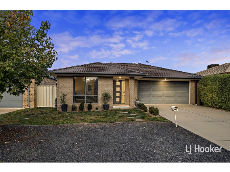16 Stump Jump Crescent, Dunlop ACT 2615