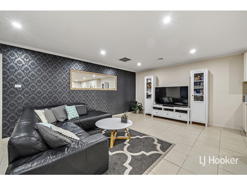 16 Stump Jump Crescent, Dunlop ACT 2615