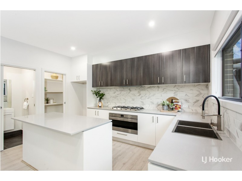 1 Gibbes Place, Weetangera ACT 2614