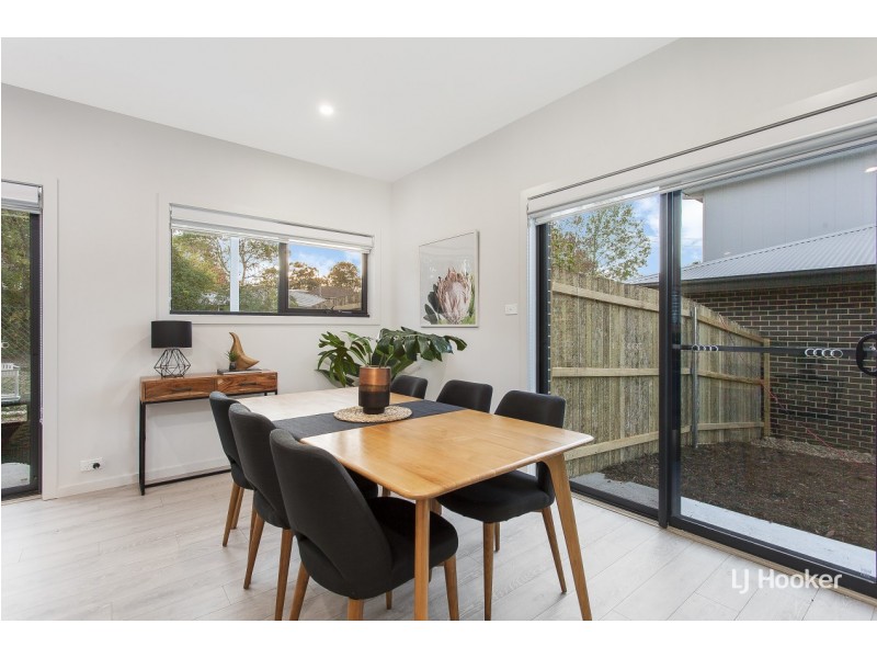 1 Gibbes Place, Weetangera ACT 2614