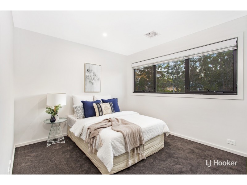 1 Gibbes Place, Weetangera ACT 2614