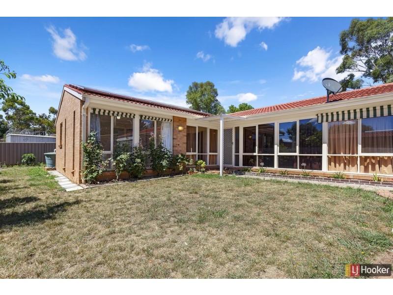 2 Fidler Place, Florey ACT 2615