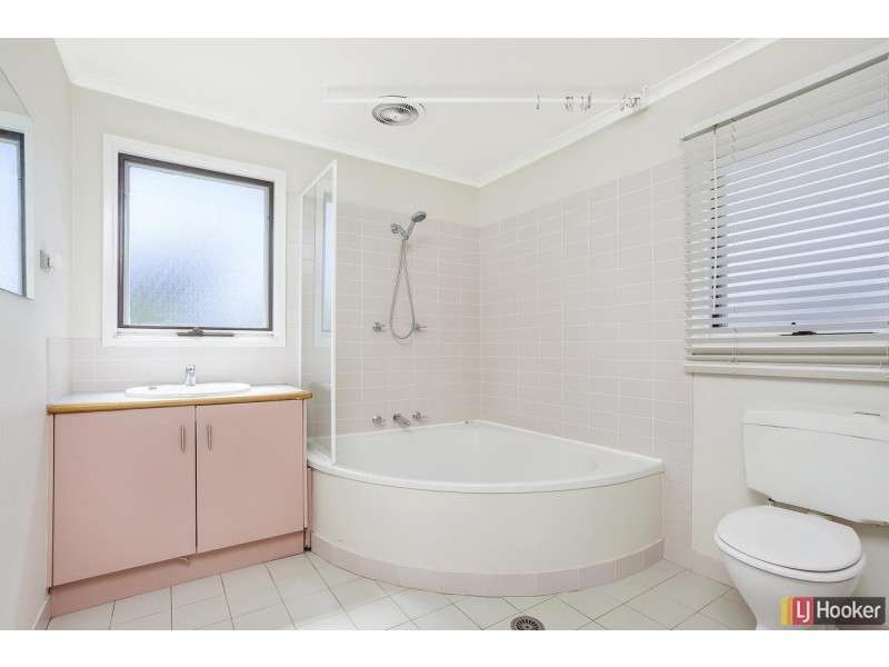 2 Fidler Place, Florey ACT 2615